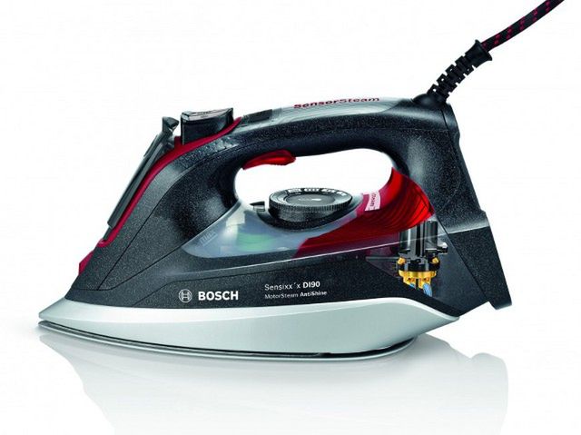 Bosch TDI 90 Sensixx'x: żelazko ułatwiające prasowanie