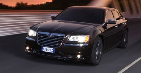 Lancia ujawniła polskie ceny Themy