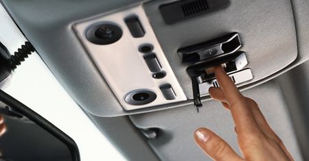 System eCall będzie obowiązkowo montowany w nowych autach od 2018 roku