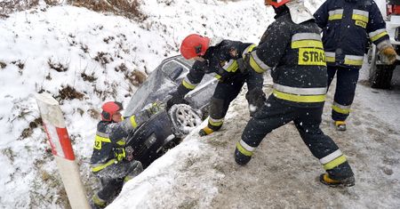 Odszkodowanie za kolizję na nieodśnieżonej lub oblodzonej drodze