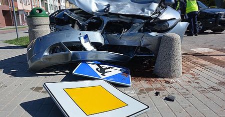 Ubezpieczenie prawne pojazdu: co to jest i czy się opłaca?