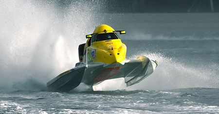 Polak gwiazdą motorowodnej Formuły 1