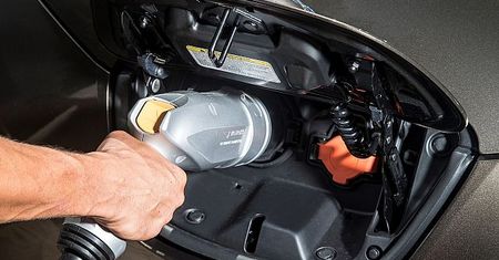 Powstanie sieć szybkich ładowarek przy autostradach
