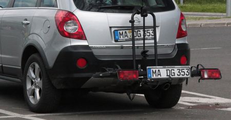 Polskie urzędy będą wydawać trzecią tablicę rejestracyjną