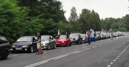 Fani Mitsubishi ruszają nad morze
