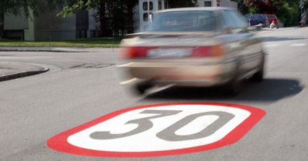 Strefy z ograniczeniem do 30 km/h coraz popularniejsze