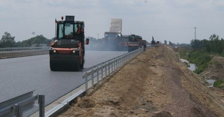 Nowak: do końca roku nowy program budowy dróg ma trafić do rządu