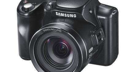 Samsung WB2100 - nowy aparat z teleobiektywem i funkcją nagrywania filmów Full HD
