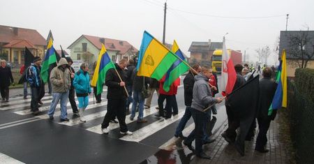 Samorządowcy buntują się przeciwko Nowakowi
