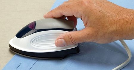 Travel Smart Mini Iron - żelazko wielkości telefonu