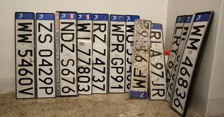 Co zrobić, gdy ukradną tablice rejestracyjne?