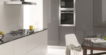 Whirlpool przedstawia pierwszy piekarnik indukcyjny - AKZM 8910 IXL