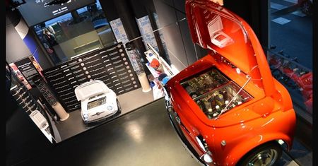 Smeg 500 - połączenie lodówki i ... Fiata 500