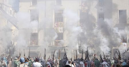 Tłum protestuje w Syrii przeciwko kryzysowi gospodarczemu