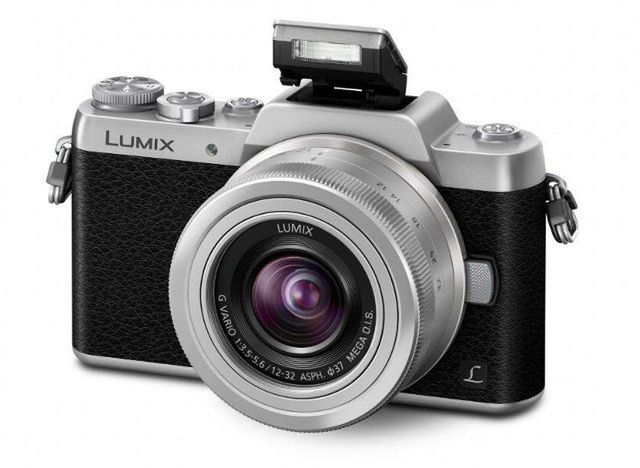 Panasonic Lumix GF7: lekki aparat z wymiennym obiektywem