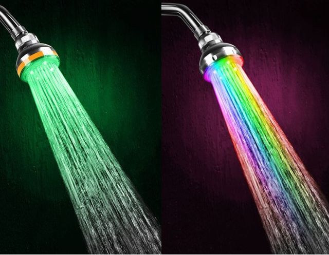 LED-owy prysznic, który pokoloruje wodę i rozświetli łazienkę