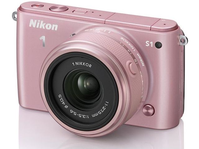 Nikon 1 S1: bezlusterkowiec na dobry początek - test