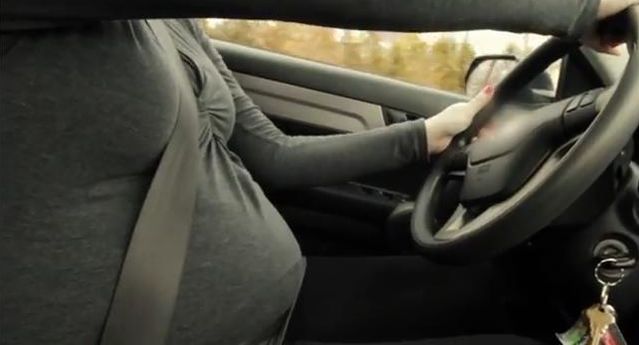 Kobieta w ciąży również może prowadzić auto