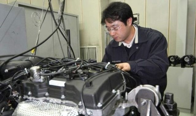 Hyundai przekazał silniki przyszłym inżynierom