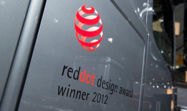 Mercedes Actros laureatem nagrody "Red Dot Design"