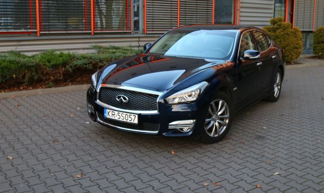 Test Infiniti Q70 Hybrid - ekologiczny nie znaczy powolny