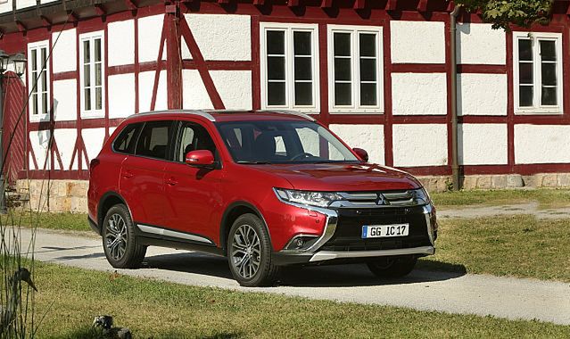 Mitsubishi Outlander po modernizacji już w polskich salonach