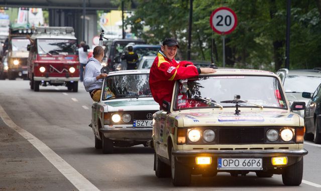 Socjalistyczne samochody ruszą do Włoch