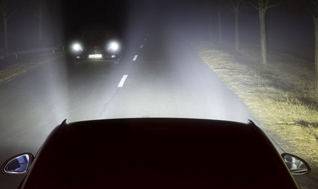 Światła będą sterowane wzrokiem kierowcy?
