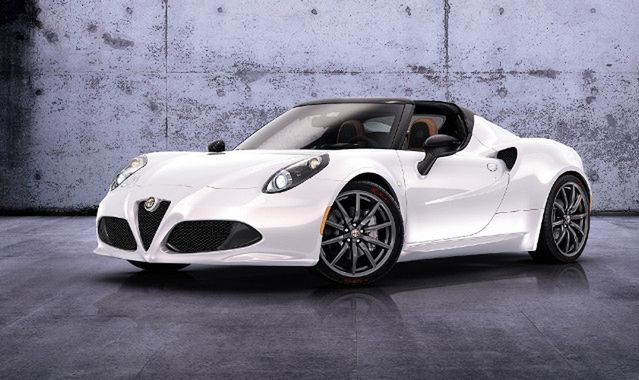 Alfa Romeo 4C Spider - przedpremierowy pokaz w Genewie