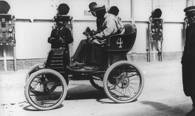 115 lat pierwszego samochodu Renault