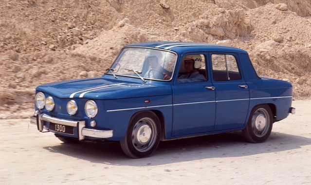 Pięć zabytkowych Renault 8 Gordini w Rajdzie Monte Carlo