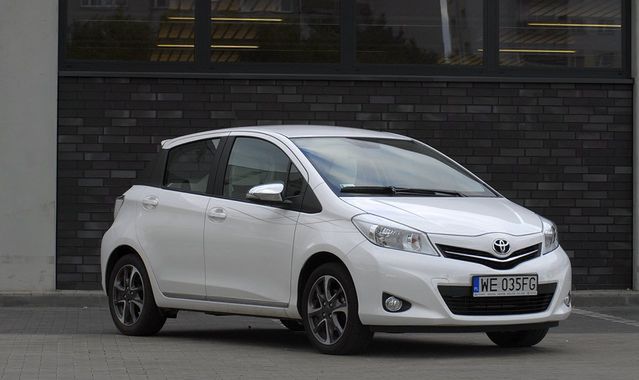 Toyota Yaris 1,33 Trend by Simple: dodatek do torebki