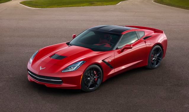 Corvette Stingray 2014 generuje 460 KM mocy