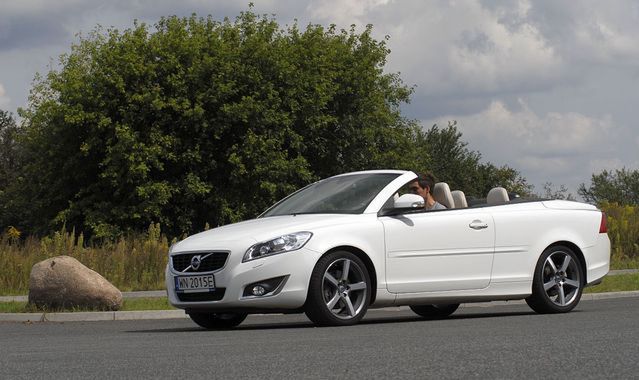 Volvo C70 D4 Inscription: stylowo przez cały rok