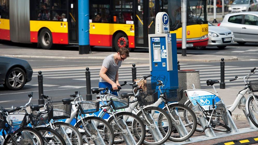 Na wybranych stacjach Orlen można wypożyczyć samochód, wkrótce w ofercie będzie też rower