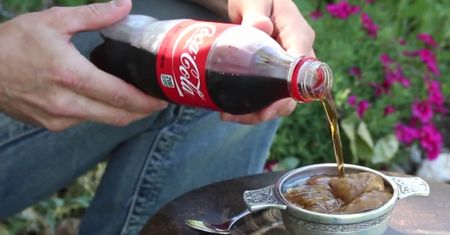 Zmień Coca-Colę w lody w kilka sekund - wystarczy zwykła lodówka!
