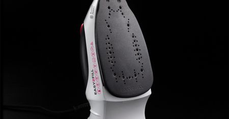 Russell Hobbs Easy2Fill - żelazko stworzone z użyciem nanotechnologii molekularnej