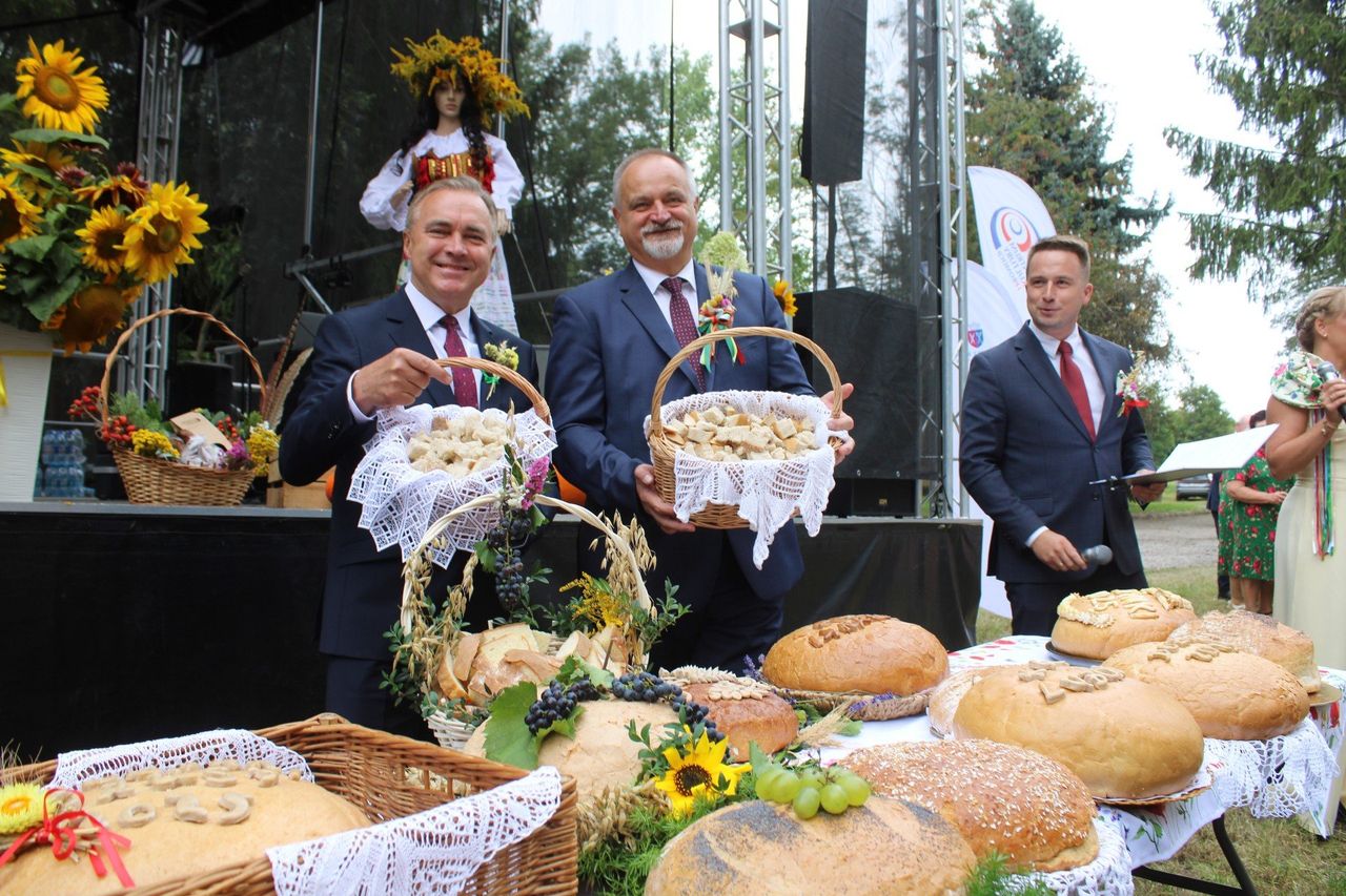 Prusy: Dziękczynienie za obfite plony. Rytuał dzielenia się chlebem