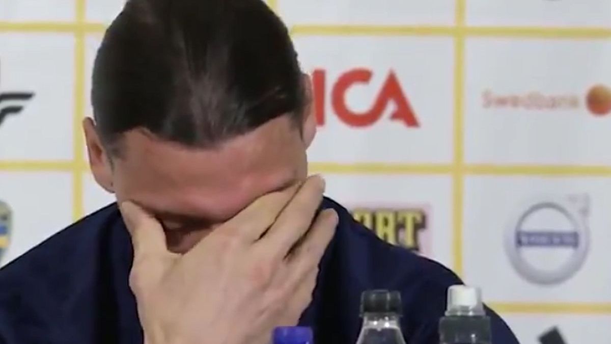 Zdjęcie okładkowe artykułu: Twitter / twitter.com/tancredipalmeri / Zlatan Ibrahimović płacze podczas konferencji prasowej