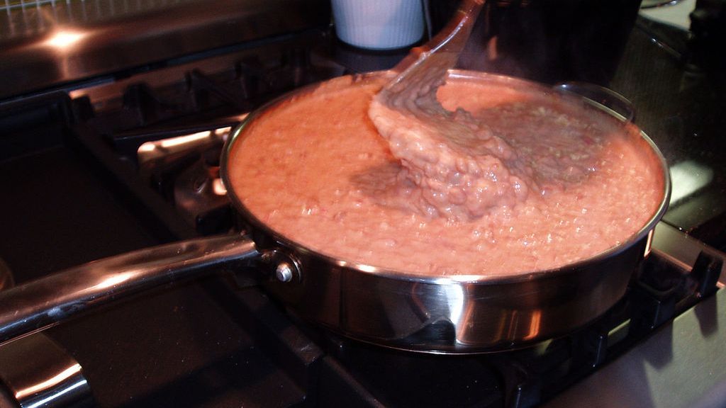 Smażona fasola o obniżonej zawartości sodu w puszce