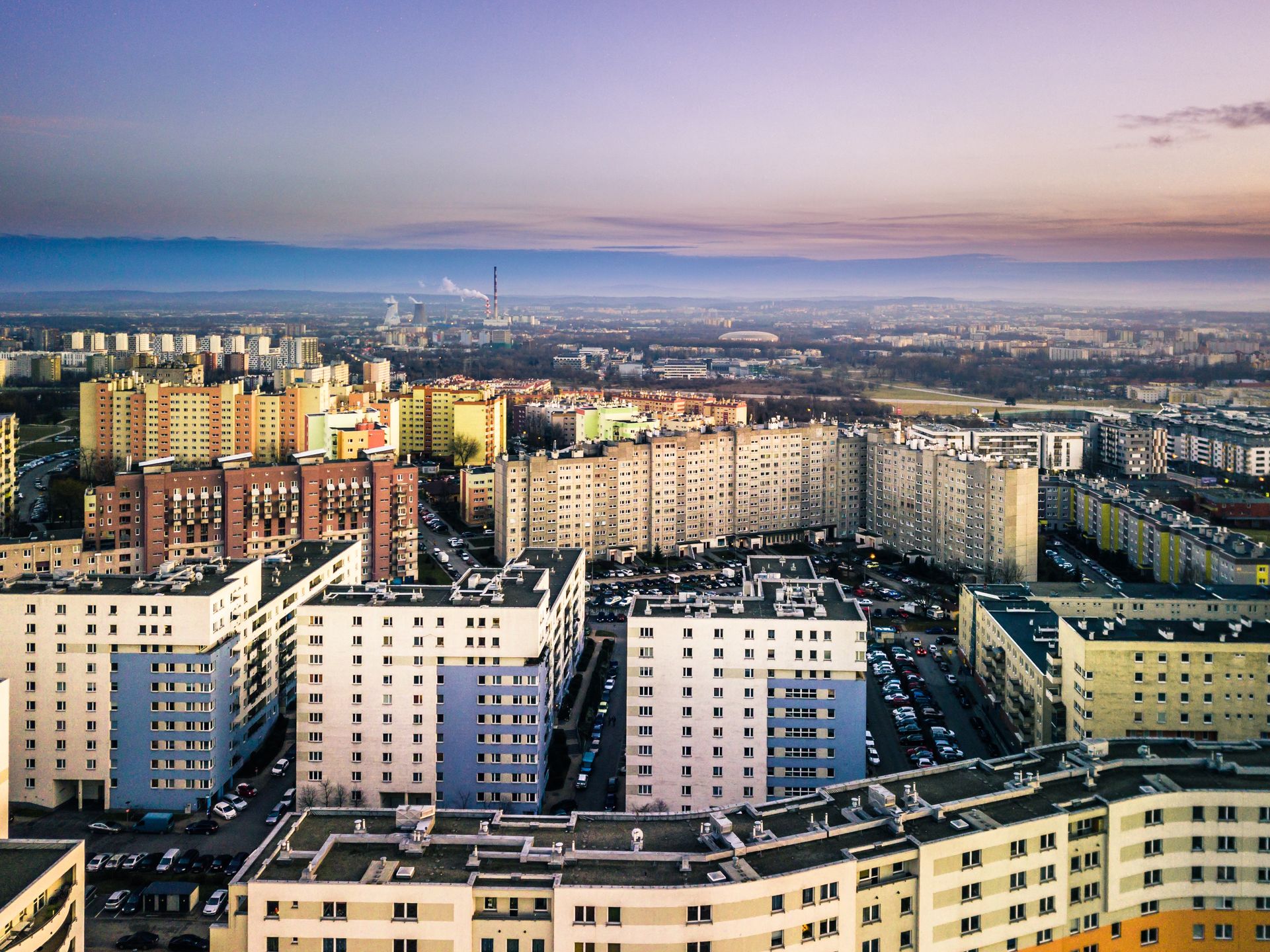 kraków, budynki, osiedle, bloki, city, horyzont, budowa, krajobraz miasta, miejski, niebo, rodzina, dom, mieszkanie, architektura, sundown, sunset, drapacz, new-york, bisnes, manhatan, lampki, ruch drogowy, droga, ulica, samochody, traffic, mistrzejowice, polska, panorama