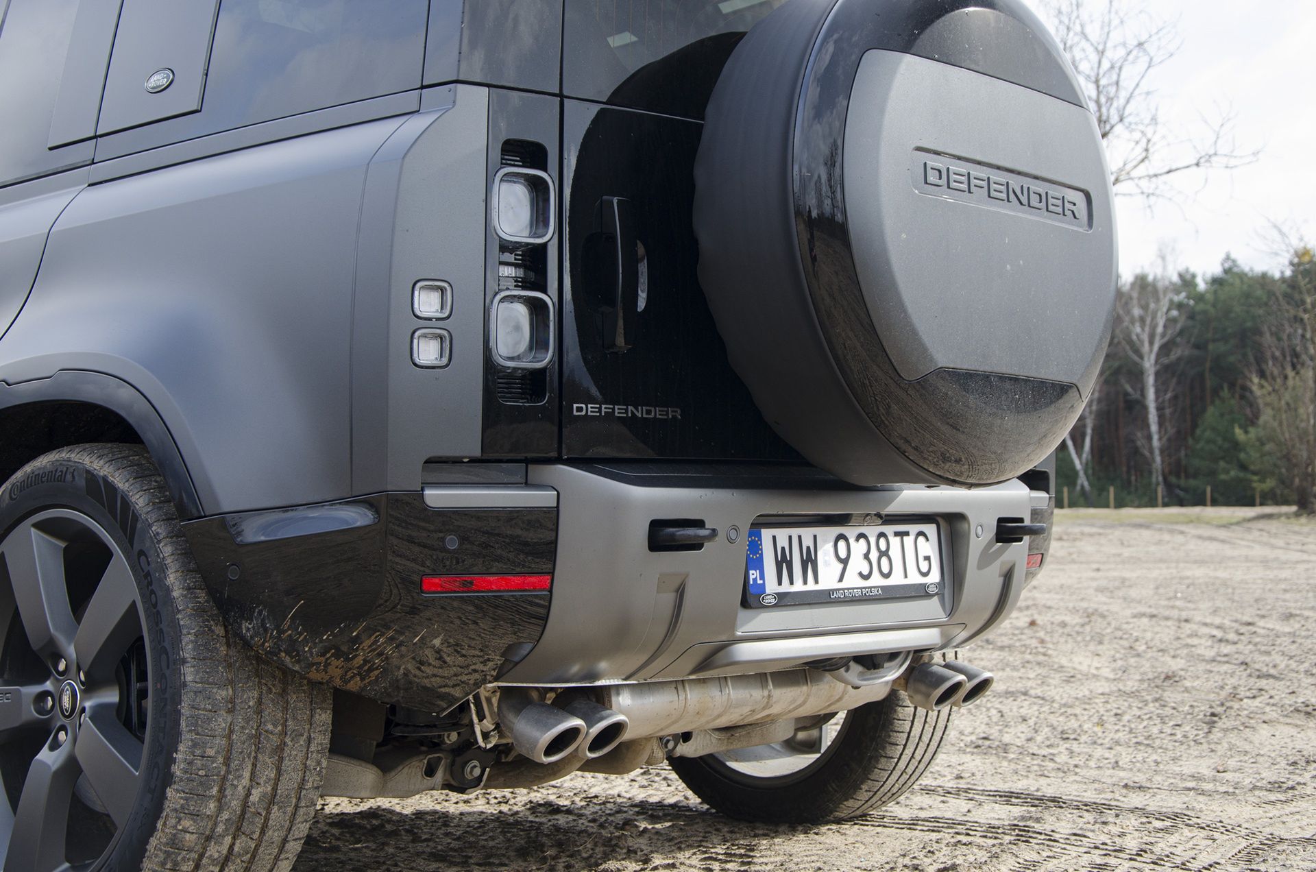 Land Rover Defender V8