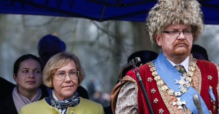 Była kuratorka nie odpuszcza. Barbara Nowak znów defilowała przez Kraków