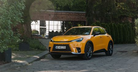 Test: Lexus LBX - dwuosobowy, do miasta i okolic
