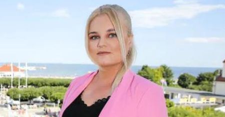 Kasia Gąsienica z "Gogglebox. Przed telewizorem" pokazała, jak wyglądała jako brunetka!