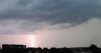 Groźnie nad Wielkopolską. Jest ostrzeżenie IMGW przed burzami