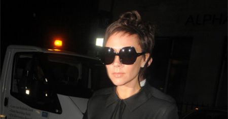 Victoria Beckham bez stanika! ŁYSIEJE?