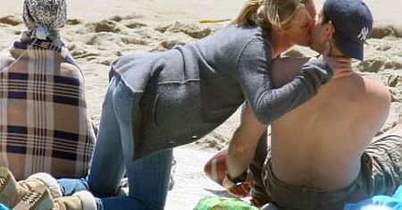 Tak całuje Cameron Diaz!