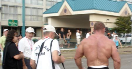 Potworne plecy Pudziana!