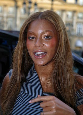 Potworny make-up Beyonce